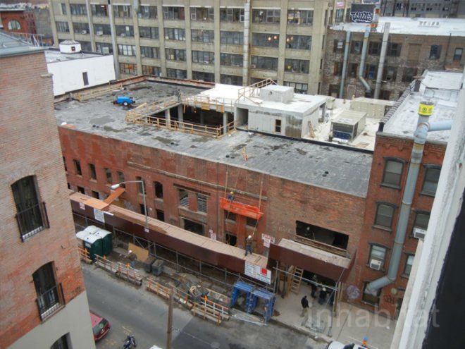 kickstarter, kickstarter greenpoint, kickstarter headquarters, kickstarter green roof, Ole Sondresen Architects, Ole Sondresen, green roof, green roofs, greenpoint green, green design, green architecture