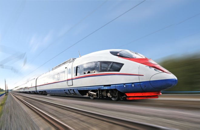 electric trains, hybrid trains, world's first hybrid train, Tognum Daughter MTU, rail vehicles, regenerative braking, hybrid vehicles, Siemens Desiro Classic VT 642 locomotive, batteries, power packs, green energy,