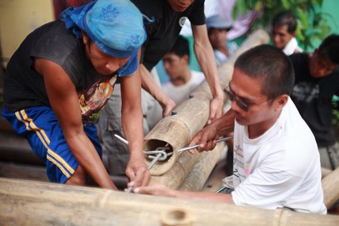 Andrea Fitrianto, Bamboo Bridge, Footbridge, local materials, local people, bamboo, Davao, Philipines, Matina river, Architecture, Botanical, DIY, social design, Recycling / Compost, Green Materials,
