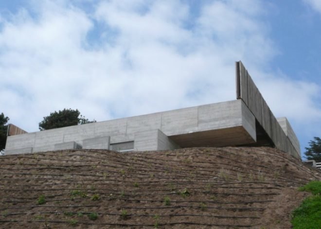 Pablo Montecinos and Pedro Gubbins, casa mava, sustainable design, green architecture, eco architecture, gubbins arquitectos,