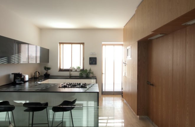 Malta, Chris Briffa Architects, Naxxar, Hanging Home, zoning requirements, green roof, low energy, home, single family, residence, concrete hanging slab