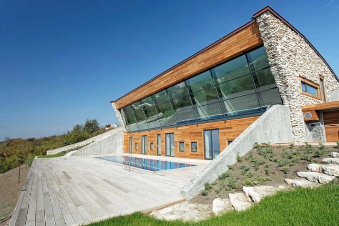 Equinox Passive House, Ignatov Architects, passive house, bulgaria, eco home, solar equinox passive home, green roof,