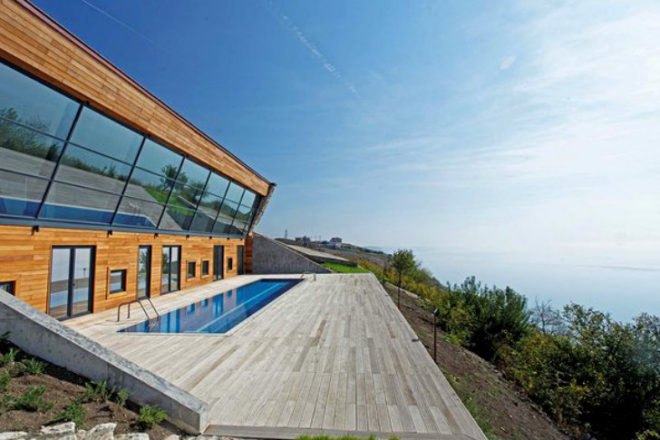 Equinox Passive House, Ignatov Architects, passive house, bulgaria, eco home, solar equinox passive home, green roof,