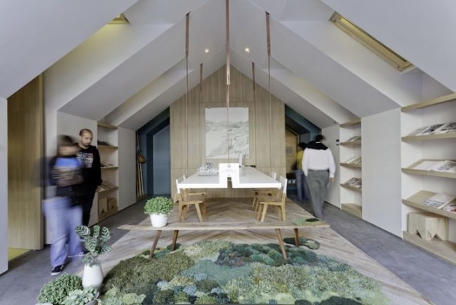 Nidolab Arquitectura, moss carpet, Argentina, Buenos Aires, home office, tiny office, design, green design, sustainable design, eco-design, daylighting, skylights, minimalist design, argentina