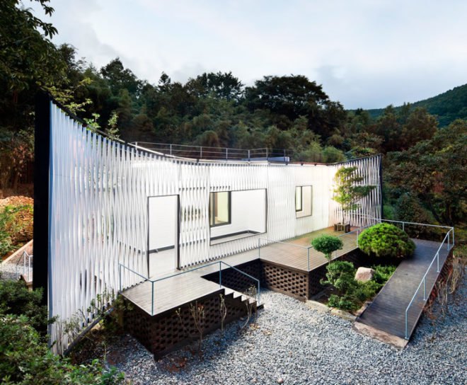 green design, eco design, sustainable design, JOHO Architecture, double skin facade, Namhae house, exoskeleton, Korean country house