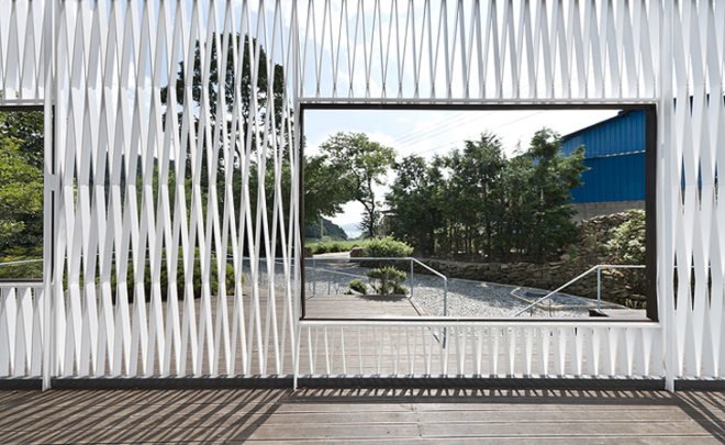 green design, eco design, sustainable design, JOHO Architecture, double skin facade, Namhae house, exoskeleton, Korean country house