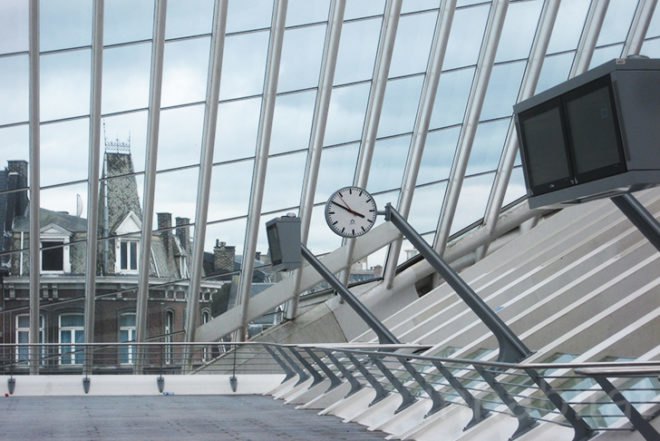 Santiago Calatrava, Liège-Guillemins Train Station, tgv rail station, Belgium, Liège, high-speed rail, high speed rail station, high speed rail, calatrava, Architecture, Air quality, Green Lighting, Daylighting,