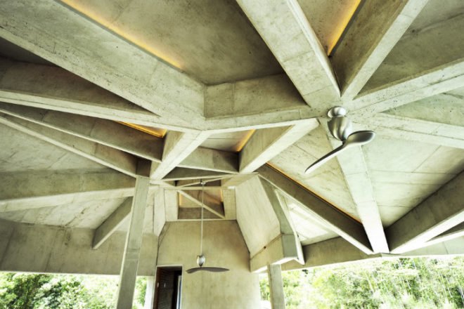 Stamp House, Charles Wright Architects, cyclone proof house, disaster proof house, solar powered house, far north queensland