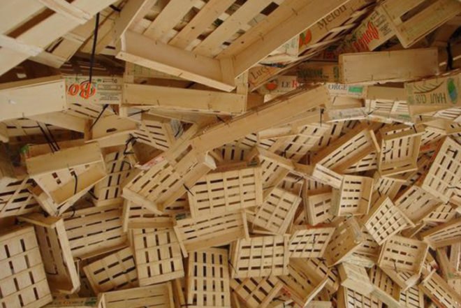 Tadashi Kawamata, Gandamaison, Versailles, recycled wooden crates, site-specific, instalation, crates cascade, Art, Recycled Materials