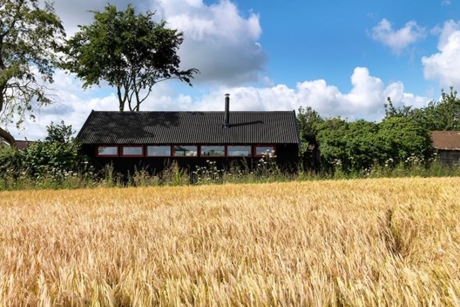 zero carbon, wood-fired stove, solar power, photovoltaic panels, PV Panels, rainwater harvesting, vernacular architecture, green design, sustainable design, eco-design, England, Threefold Architects, art, design, sustainable design, The Long Studio