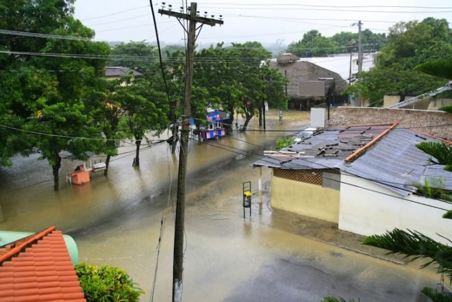 Indonesia, jakarta, floods, cloud seeding, geo-engineering, tel aviv university, preventing floods, slowing down rainfall, promoting rainfall, jakarta, news, nature, environment
