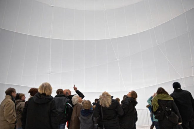 Big Air Package, Christo, largest indoor sculpture, environmental art, gasometer oberhausen, inflatable sculpture