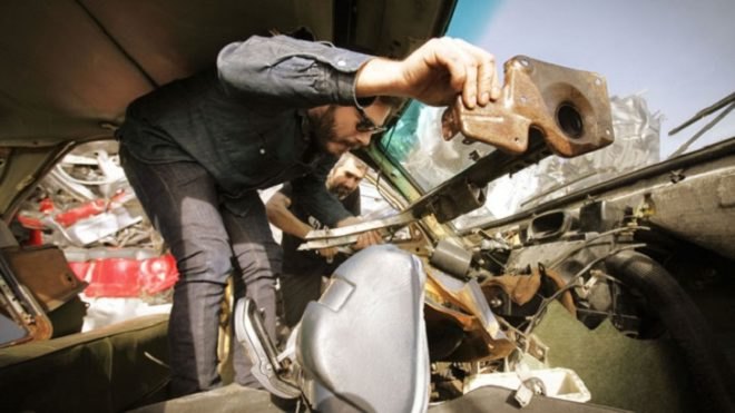 Leo Burnett Lisbon, CARMA bicycle, bike out of car parts, Recycled Materials, green bicycle design, B-Bicycle Culture Magazine, urban cycling, shared bicycles lisbon, recycled car parts, green design, recycling, green transportation, bicycle design, bicycle sharing