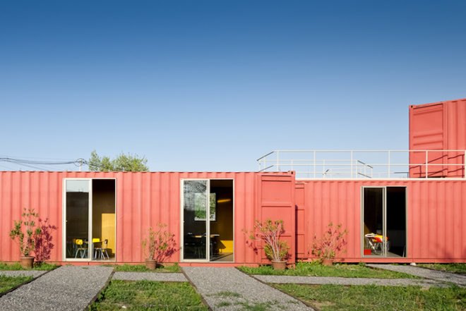 DX Arquitectos, recycled shipping containers, office, Muebles Gacitúa, chile, Santiago, Architecture, Prefab Housing,