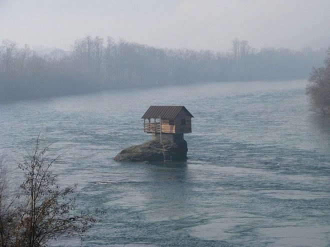 drina river house, tiny house, tiny rock house drina rock house, micro homes, tiny homes, small homes, tiny architecture, flood-proof architecture, flood-proof homes, flood-proof design