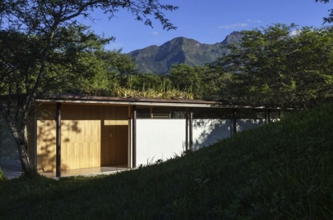 Duran & Hermida Arquitectos, green roof, ecuador, Faique dwellings, natural ventilation, forest, green design, sustainable design, eco-design, Valle de Yunguilla, Sebastián Crespo