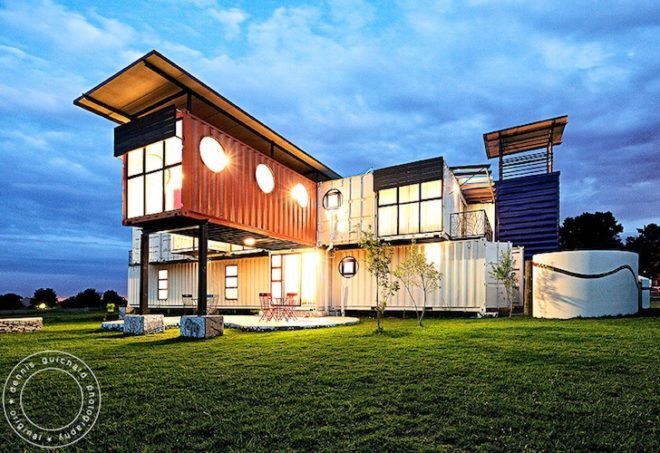 Tony Budden, Hemp House, Visserhoek School, Tsai Design, South Africa, 6 green designs from South Africa, House Abo, House in the tree tops, Nico van der Meulen, Karoo Wilderness Center, Cape Town, South Africa, passive design, green design, recycled shipping containers, Hemp House, New Jerusalem Orphanage,