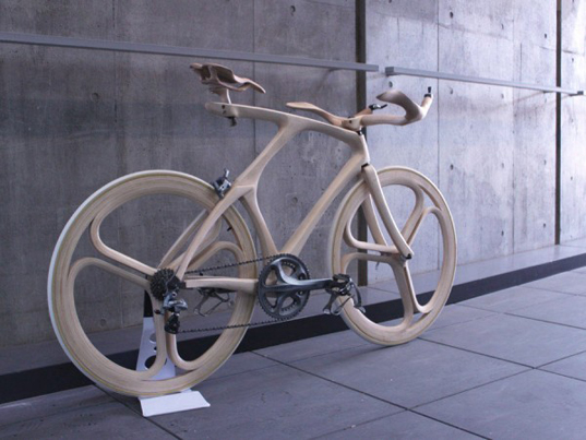 Yojiro Oshima, wood bike Yojiro Oshima, japanese design, wood design, eco friendly wood, green design, bicycle prototype, industrial design, student design