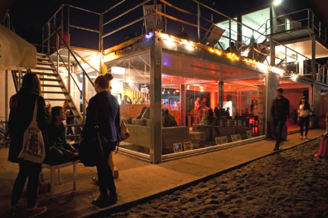 kontenerart, modelina, cargotecture, shipping pallets, ponzan, poland, beach club, art space