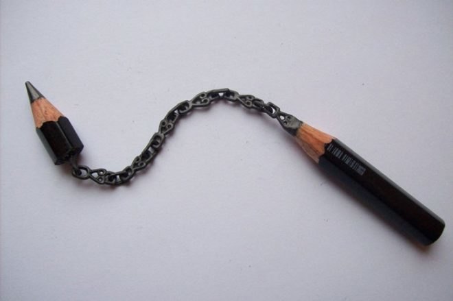 Cerkahegyzo, pencil sculptures, pencil carvings, Dalton Ghetti miniature art, miniature pencil sculptures, art, recycled materials art, graphite art
