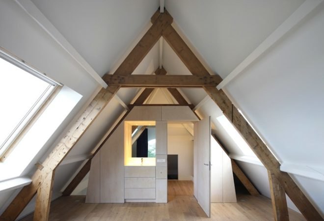 Maxwan Architects, House N, The Netherlands, Vernacular Dutch Architecture, green design, sustainable design, eco-design, daylighting, strips of glazing, seaside house, thatched house, modular furniture, eco-design, sustainable renovation, green renovation, Noordwijk, glazing