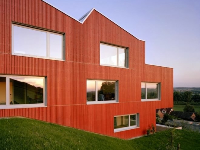 Spillmann Echsle Architekten, House Uesslingen, sawtooth roof, Swiss Design, Switzerland, green design, prefab design, low carbon footprint, daylighting, natural light, sustainable design, eco-design, Switzerland, pitched roof, Kanton Thurgau, prefabricated home