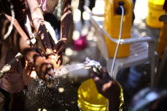 LIFESAVER Jerrycans, water purification, social design, humanitarian design, green design, eco-design, water scarcity, water purification, water shortages, clean drinking water, potable water, developing world