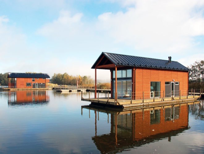 1/files/2013/04/Floating-Houses-Pori-Finland-2-537x322.jpg" alt="Marinetek Pori Floating Village, Marinetek floating villas, floating villas Finland, Finland floating resort, prefab architecture, floating houses, lightweight floating homes, eco-friendly housing, Marina Housing Finland