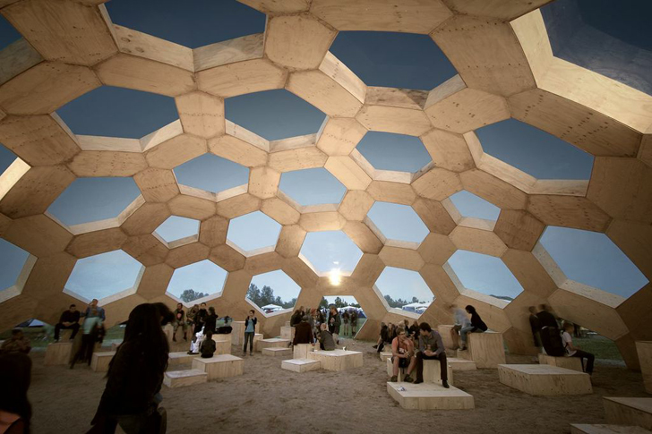 Roskilde geodesic dome, plywood dome Roskilde, Kristoffer Tejlgaard, Benny Jepsen, Roskilde music festival, plywood architecture, biomimicry, CNC machine, digital fabrication, reduced energy consumption, Ultragr&oslash;n, music festivals Denmark