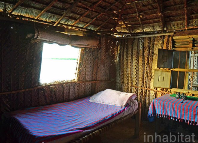 Pontoon Restaurant, floating bar, natural materials, recycled materials, solar-power, green design, sustainable design, eco-design, island-hopping, eco-tourism, Pontoon Restaurant, backpacking, island, Kenya, Lamu