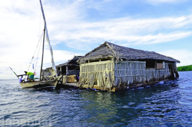 Pontoon Restaurant, floating bar, natural materials, recycled materials, solar-power, green design, sustainable design, eco-design, island-hopping, eco-tourism, Pontoon Restaurant, backpacking, island, Kenya, Lamu