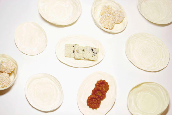 Sweeeeet Tableware, Jiwon Choi, edible tableware, sustainable design, green design, yeot, korean cuisine, korean desert, edible products, green kitchen, green packaging, Seoul Utopia Project