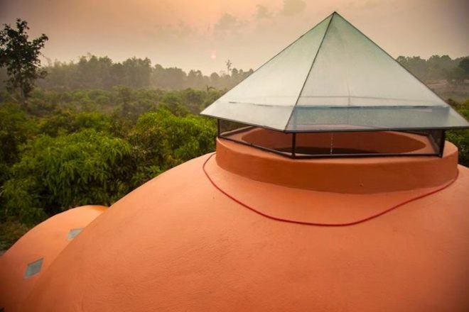 Dome House, Thailand, organic mango farm, sustainable building, terracotta dome house, tropical fauna, green design, sustainable design, eco-design, locally-sourced materials, daylighting, natural ventilation, Steve Areen