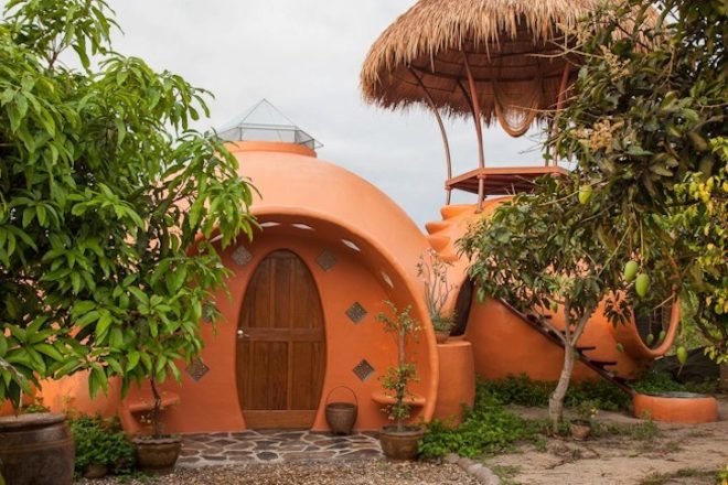 Dome House, Thailand, organic mango farm, sustainable building, terracotta dome house, tropical fauna, green design, sustainable design, eco-design, locally-sourced materials, daylighting, natural ventilation, Steve Areen