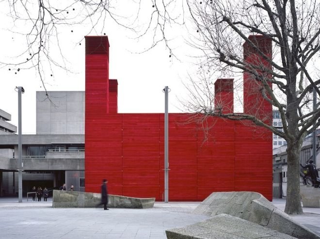 natural materials, recycled materials, recyclable materials, temporary design, London, National Theater, The Shed, Haworth Tompkins, green design, sustainable design, eco-design, National Theater, industrial chic, natural cooling, timber cladding