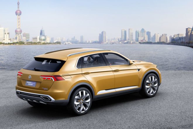 Volkswagen, Volkswagen hybrid, Volkswagen plug-in hybrid, Volkswagen CrossBlue Coupe concept, 2013 Shanghai Auto Show, green car, green transporation, hybrid, plug-in hybrid, hhybrid suv