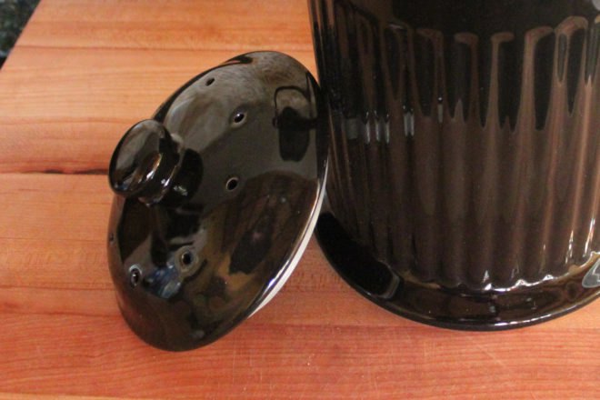 countertop compost pail, product review, naturemill, norpro, composting, gradening, kitchen, eco friendly, sustainable
