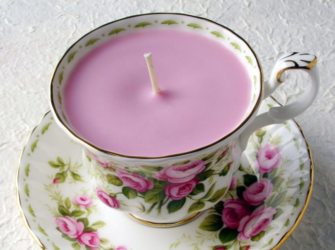 DIY Teacup Candle, diy, earth day diy, earth day, do it yourself, crafts, earth day crafts, make it yourself, green design, eco design, sustainable design, recycled design, recycled crafts