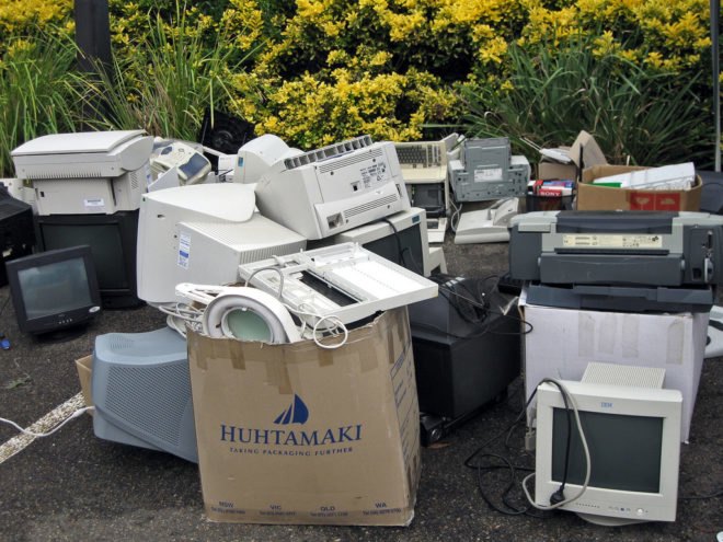 earth day, conservation, nature, hiking, recycling, gardening, solar chargers, solar power, alternative transportation, collaborative consumption, e-waste,