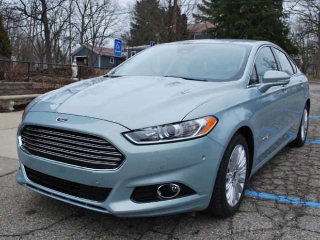 Ford Fusion Hybrid, Ford Fusion, Ford, hybrid car, green car, green transportation, test drive, Laura Cowan, Laura K. Cowan
