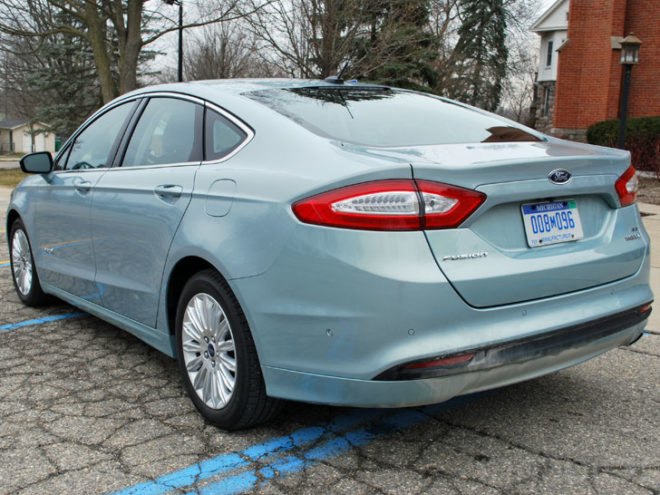 Ford Fusion Hybrid, Ford Fusion, Ford, hybrid car, green car, green transportation, test drive, Laura Cowan, Laura K. Cowan