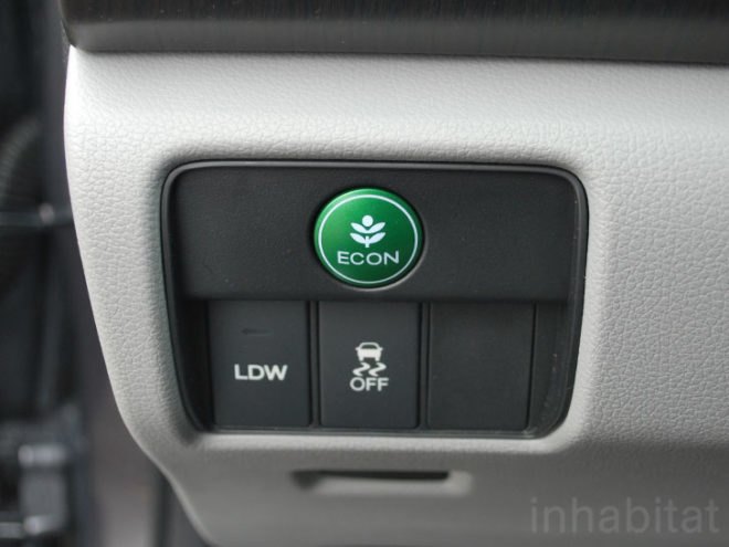 Honda Accord, Honda, Accord, econ button, test drive, green car, green transportation, Laura K. Cowan