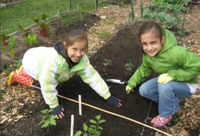 Mother’s day, mothers day activities, new york botanical garden, Guggenheim museum, lower east side girls club, central park, savor spa, native plant garden, local food, fresh food, nyc local food restaurant, nyc organic spa