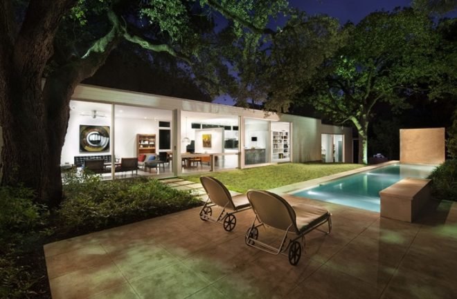 Miro Rivera Architects , 1917 Bungalow, green renovation, Austin renovated bungalow, Austin renovation, renovated homes, Texas architecture, Clarksville bungalows, daylit homes, natural lighting