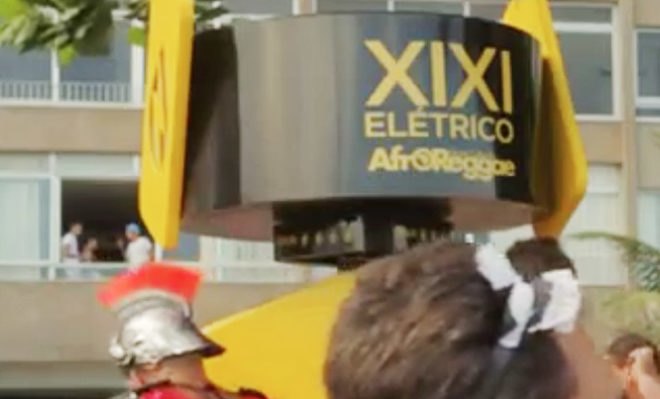 green design, eco design, sustainable design, pee power, afroreggae, Rio de Janeiro Carnival, JWT Brazil, electro urinal
