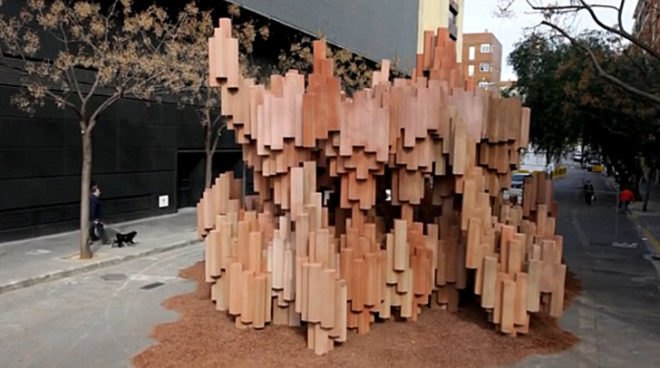 Pink Intruder, artificial cave, Miguel Arraiz, David Moreno, fallas 2013 valencia, spanish art, valencia urban design, cardboard pavilion valencia, recycled materials, cardboard art, prefab structure art, modular design, temporary pavilion valencia, temporary structures