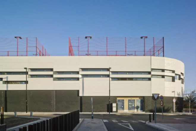 Ego Sports Center, Ferrer Arquitectos, spain, almeria, eco gym, solar hot water, sports center
