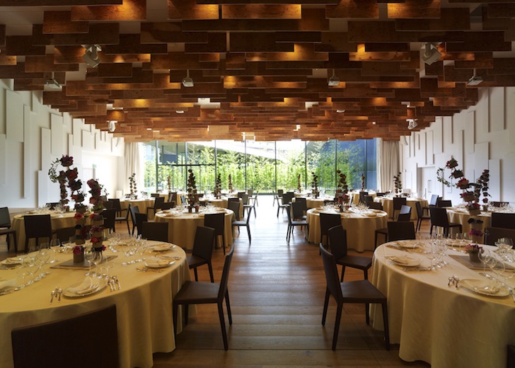 bamboo cladding, Kengo Kuma, Garden Terrace Miyazaki Hotel, green hotels in Japan, Japanese architecture, Japanese design, green design, sustainable design, eco-design, green wedding chapel in Japan, sustainable materials, green materials