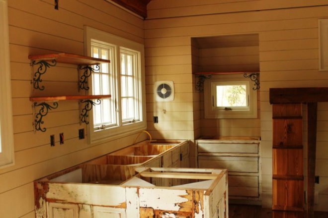 Hobbitat house, Hobbitat Blue Sky Ventures, small prefab houses, prefab homes, Hobbit homes, Blue Moon Rising, eco-resort, eco-retreat Maryland, Deep Creek Lake retreat, ecotourism, sustainable buildings, micro-homes, micro-dwellings, prefab housing