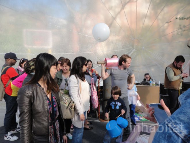 green design, eco design, sustainable design, Ideas City, New Museum, Raumlabor, inflatable pavilion, pop up pavilion, Spacebuster